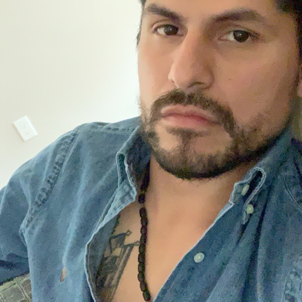 Meet your Posher, Carlos